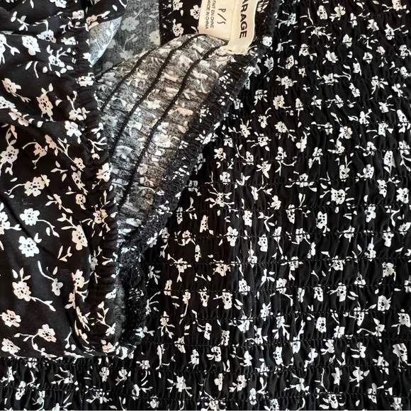 Cropped Top 🖤 worn once! - Picture 9 of 10